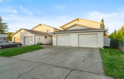 1905 17TH St, Springfield, OR 97477