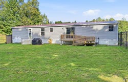 70 Mcquilkin Road, Solon, ME 04979