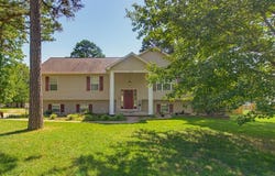 3038 Wolf Run, Poplar Bluff, MO 63901