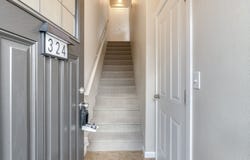 324 NE EDGEWAY Dr, Hillsboro, OR 97006