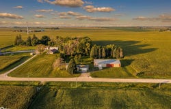 1995 Pine Avenue, Garner, IA 50438