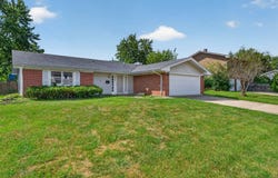 1025 Mayfield Lane, Hoffman Estates, IL 60169