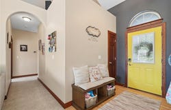 5501 Mayfair St, Cedar Rapids, IA 52404