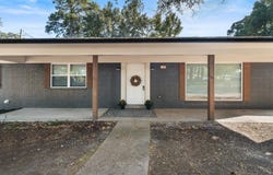 16 Broadmoor Dr, Texarkana, AR 71854