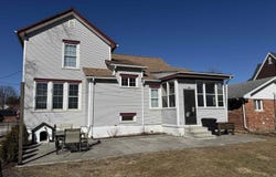 204 E 2ND Avenue, Deer Creek, IL 61733
