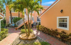 6630 Beach Resort Dr, NAPLES, FL 34114