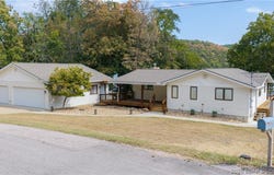 3184 Big Island Drive, Roach, MO 65787