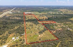 509 BUTTER LN, Seguin, TX 78155