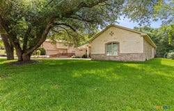 2809 Creek Side Drive, Temple, TX 76502