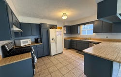 206 E Perry Street, Versailles, IN 47042