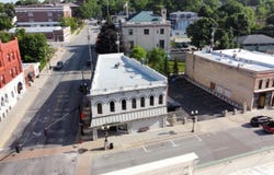 401 River Street, Manistee, MI 49660