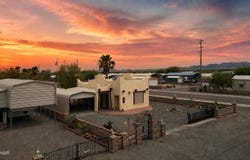 200 N Moon Mountain Ave, Quartzsite, AZ 85346