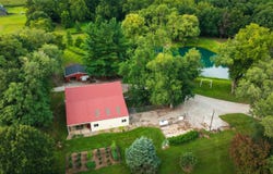 1885 Central Point Road, Cantrall, IL 62625