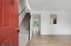 28 Bayview Ct, Hampton, VA 23664