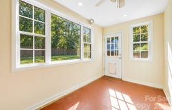 655 School Road E, Asheville, NC 28803