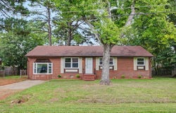 116 Bailey Rd, Yorktown, VA 23692