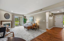 N17w26865 E Fieldhack Dr, Pewaukee, WI 53072