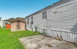 8518 Gibsonton Dr, Gibsonton, FL 33534