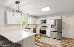 7114 Hannah Brook Rd, Knoxville, TN 37918