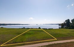 121 Stillwater Ln, Milam, TX 75959