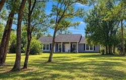 610 County Road 4550, Spurger, TX 77660