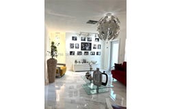 8025 NW 170th St, Hialeah, FL 33015