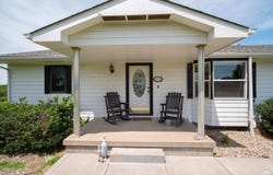 10727 SW Auburn Road, Wakarusa, KS 66546