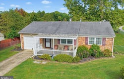 8 RENOIR TER, NEWARK, DE 19702