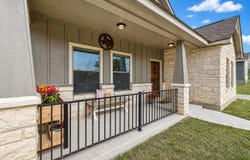 752 Crestview, Floresville, TX 78114