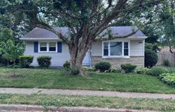 14 Colwick Dr, Somers Point, NJ 08244-1234