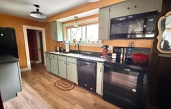 19 Coolidge Road, Wayne, ME 04284