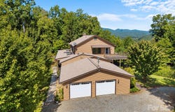 220 Wingfield Way, Brevard, NC 28712