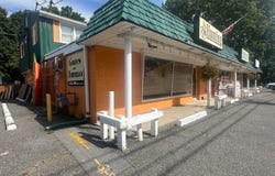 196 Main St, Andover Boro, NJ 07821-4579