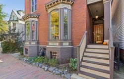 77 Carleton Street, Portland, ME 04102
