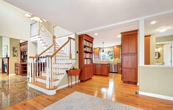 14 Mulberry Ln, Canton, MA 02021