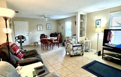 30 Jefferson St, Eastpoint, FL 32328