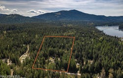 202 Fry Creek Rd, Sagle, ID 83860