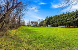 61 Rolling Hills Road, Mills River, NC 28759