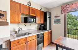 565 GLENDALE Road, OAKLAND, MD 21550