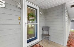 145 N PARK Drive, Canton, IL 61520