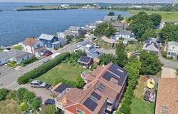 24 Ripley St, Somerset, MA 02725