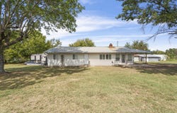 64300 E 260 Road, Grove, OK 74344