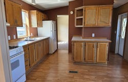 11 Holly Ln, Duluth, MN 55810