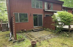 9 Evergreen Lane, Brattleboro, VT 05301
