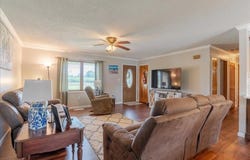 754 Persimmon Ridge Rd., Morganfield, KY 42437