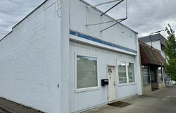 112 W CENTRAL Ave, Sutherlin, OR 97479