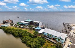 450 Dock St, Cedar Key, FL 32625