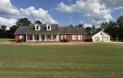 768 Celia Drive SE, Hartselle, AL 35640