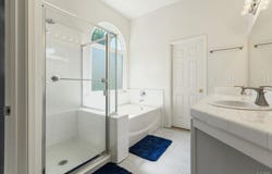 916 W Windsor Drive, Hanford, CA 93230