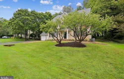 9217 FALL RIVER LN, POTOMAC, MD 20854